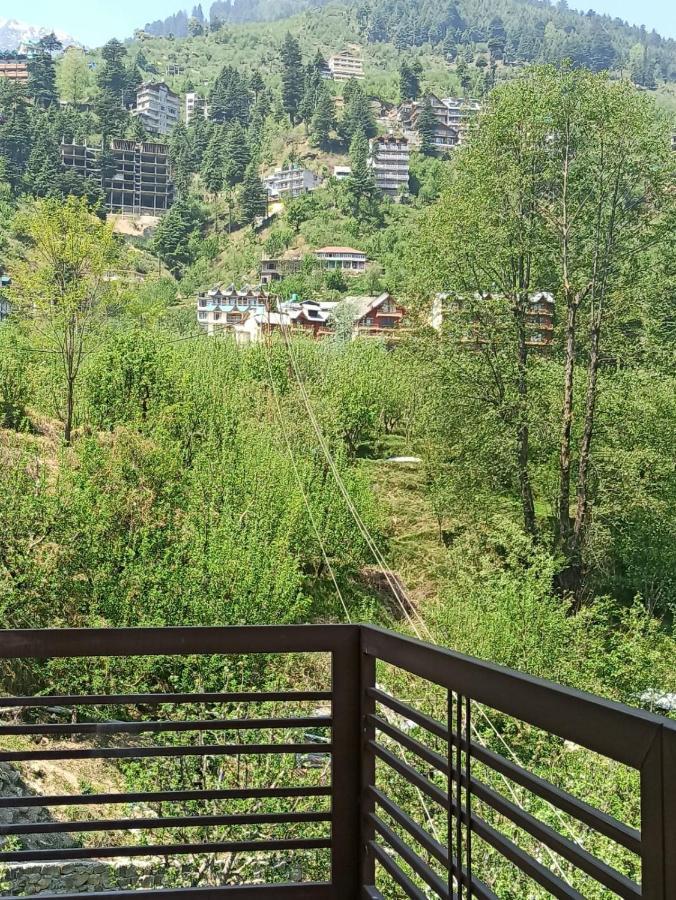 ホテル Misty Mountain Manali エクステリア 写真